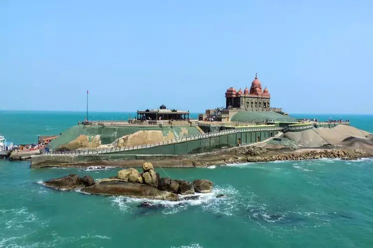 Kanyakumari is a favourite destination for bikers and is one of the cheap places to visit in India.