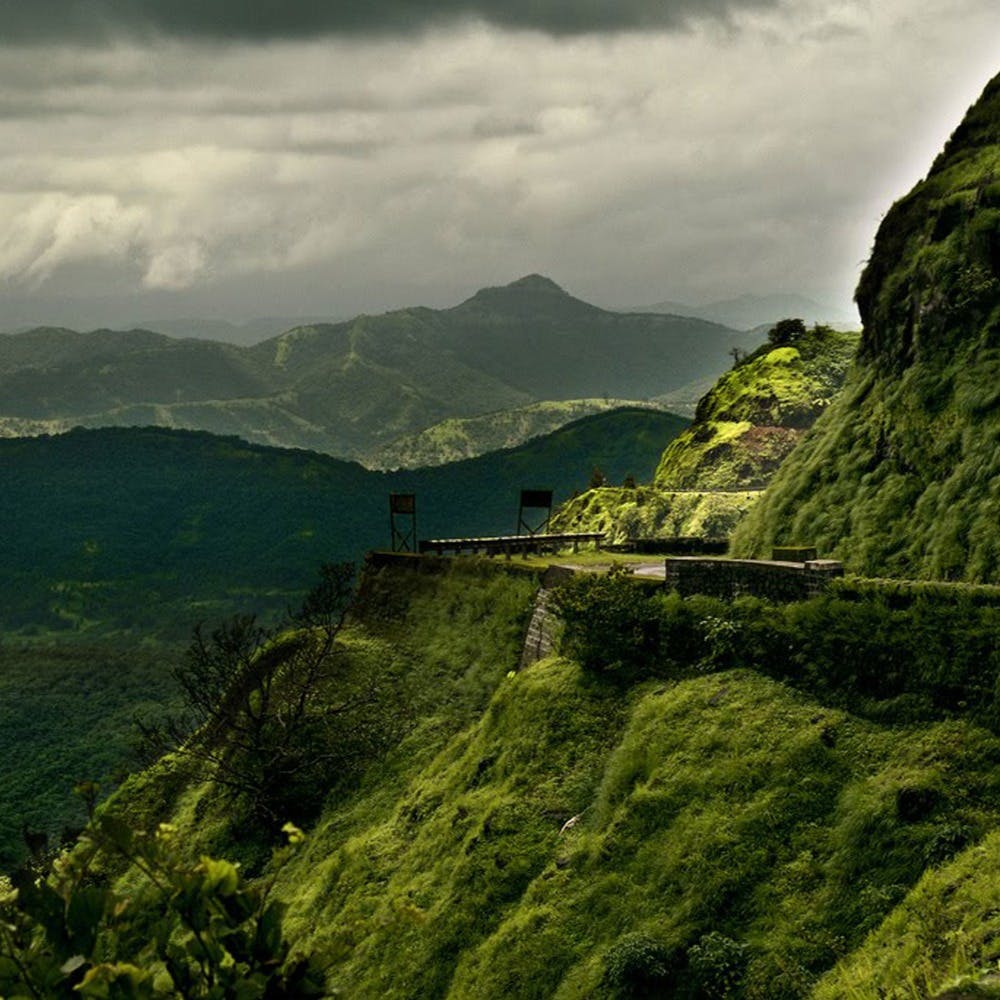 Travel to Lonavala with the best travel agencies in India through ZestMoney.